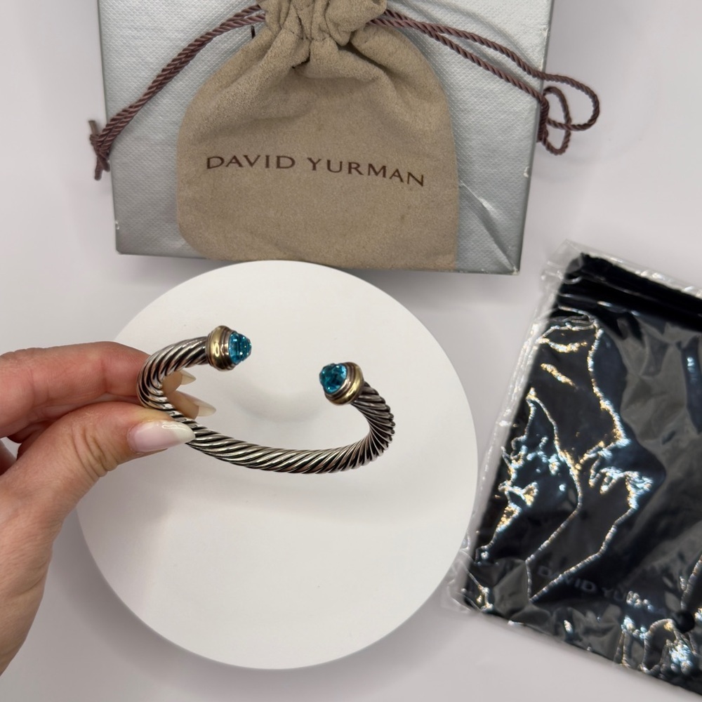 * SOLD SOMEWHERE ELSE*
David Yurman cable classic Bracelet - Picture 3 of 5